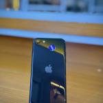 Apple iPhone SE 2 64GB (UK sued)