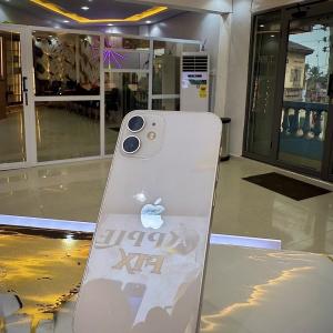 iphone 12 mini 64GB UK Used White