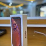 Apple iPhone XR – 128GB HDD – 4GB RAM – 12MP Camera – Face ID – 6.1" Liquid Retina HD Display