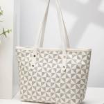 Ladies Hand bag for your occassions